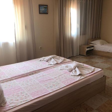Stoyko'S Guest House Pomorie Exterior foto
