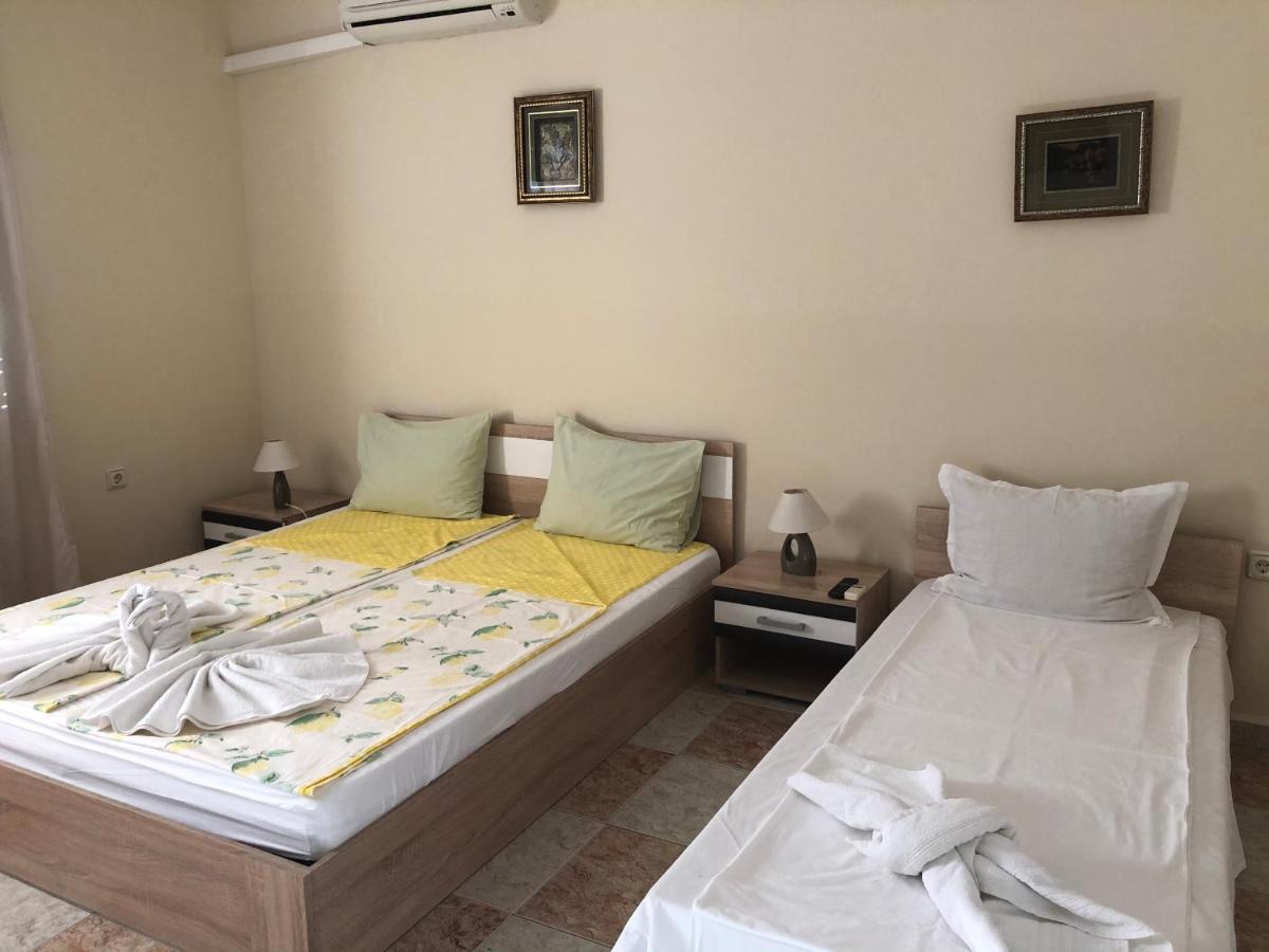 Stoyko'S Guest House Pomorie Exterior foto